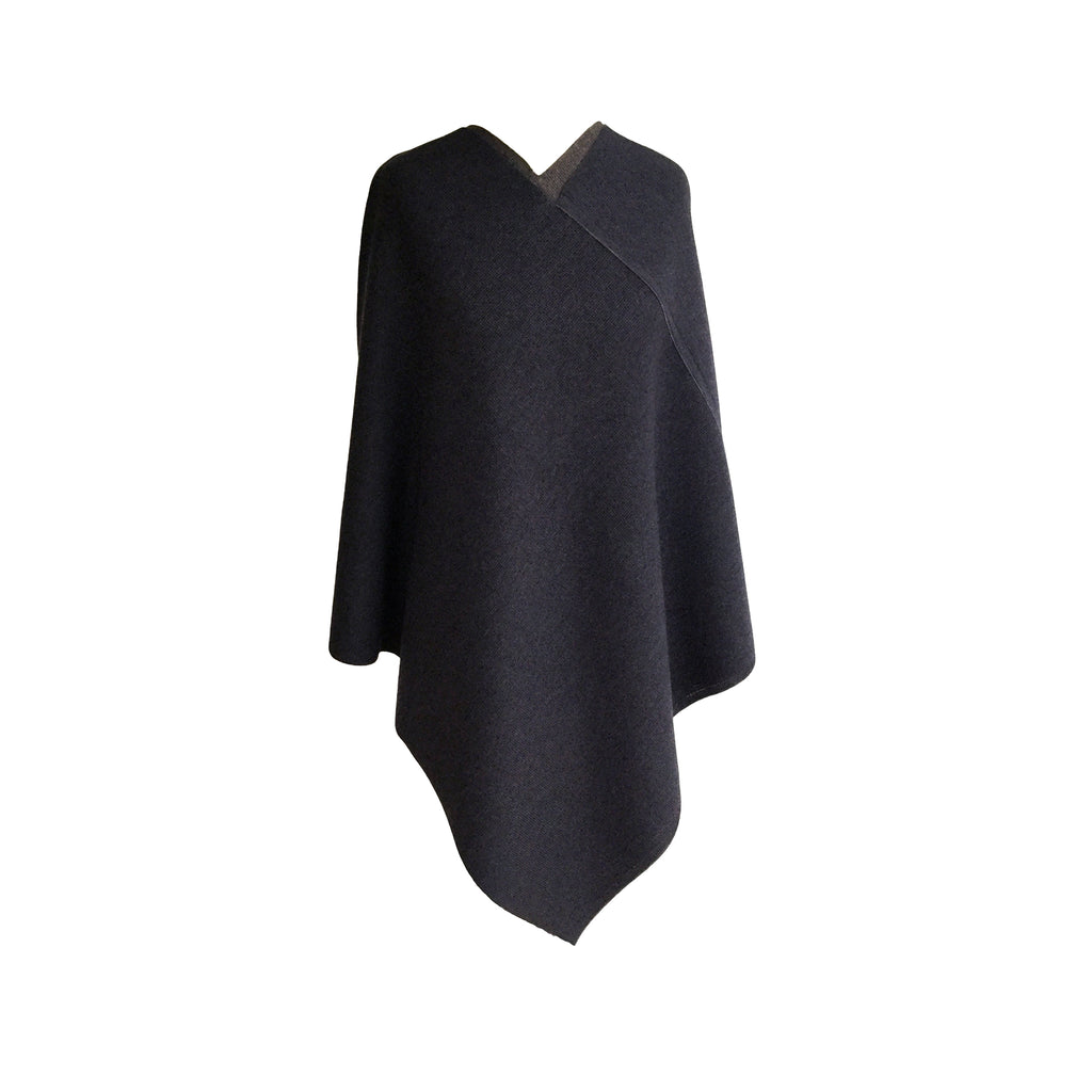 DreieckPoncho dick aus Merinowolle – Made in Austria
