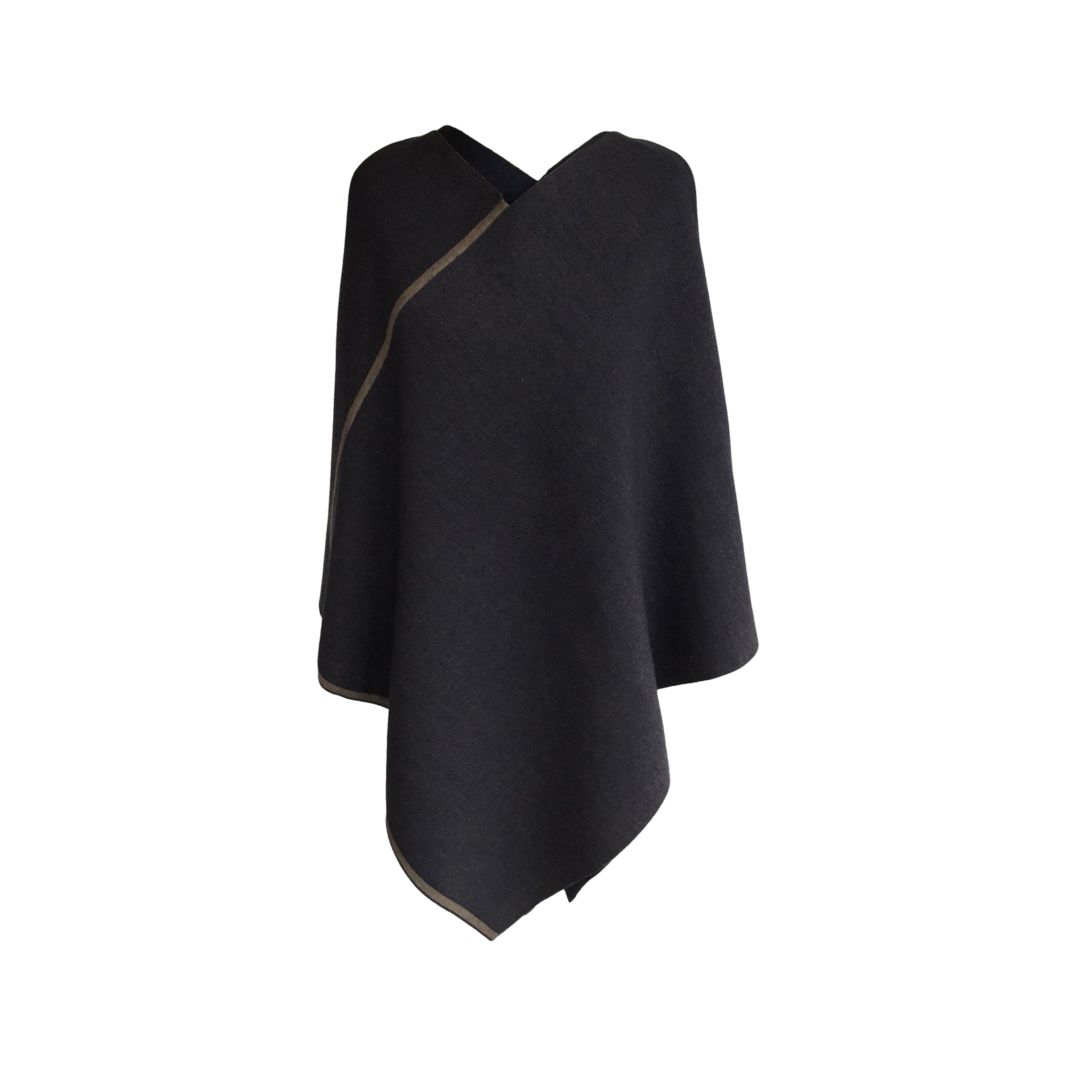 DreieckPoncho dünn aus Merinowolle – Made in Austria