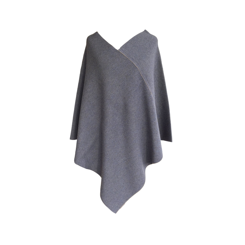 DreieckPoncho dick aus Merinowolle – Made in Austria