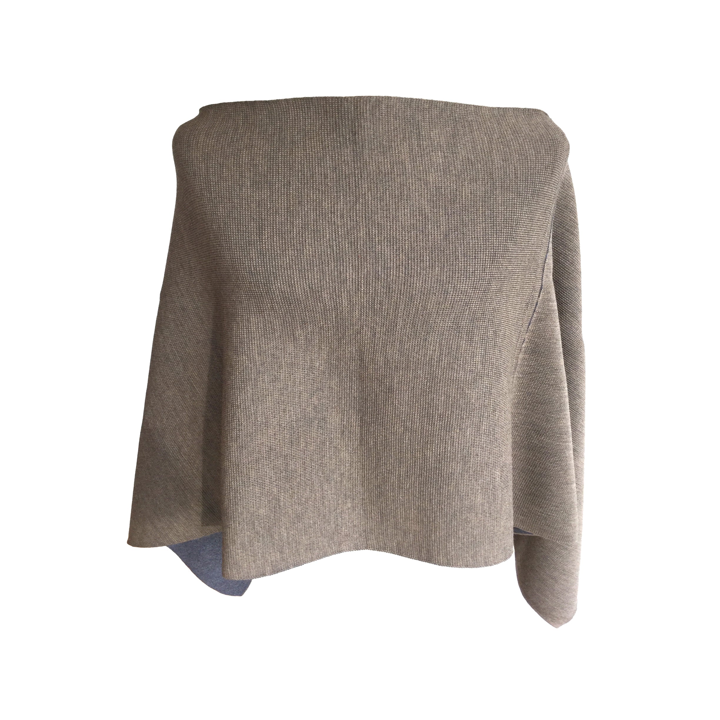 DreieckPoncho dick aus Merinowolle – Made in Austria