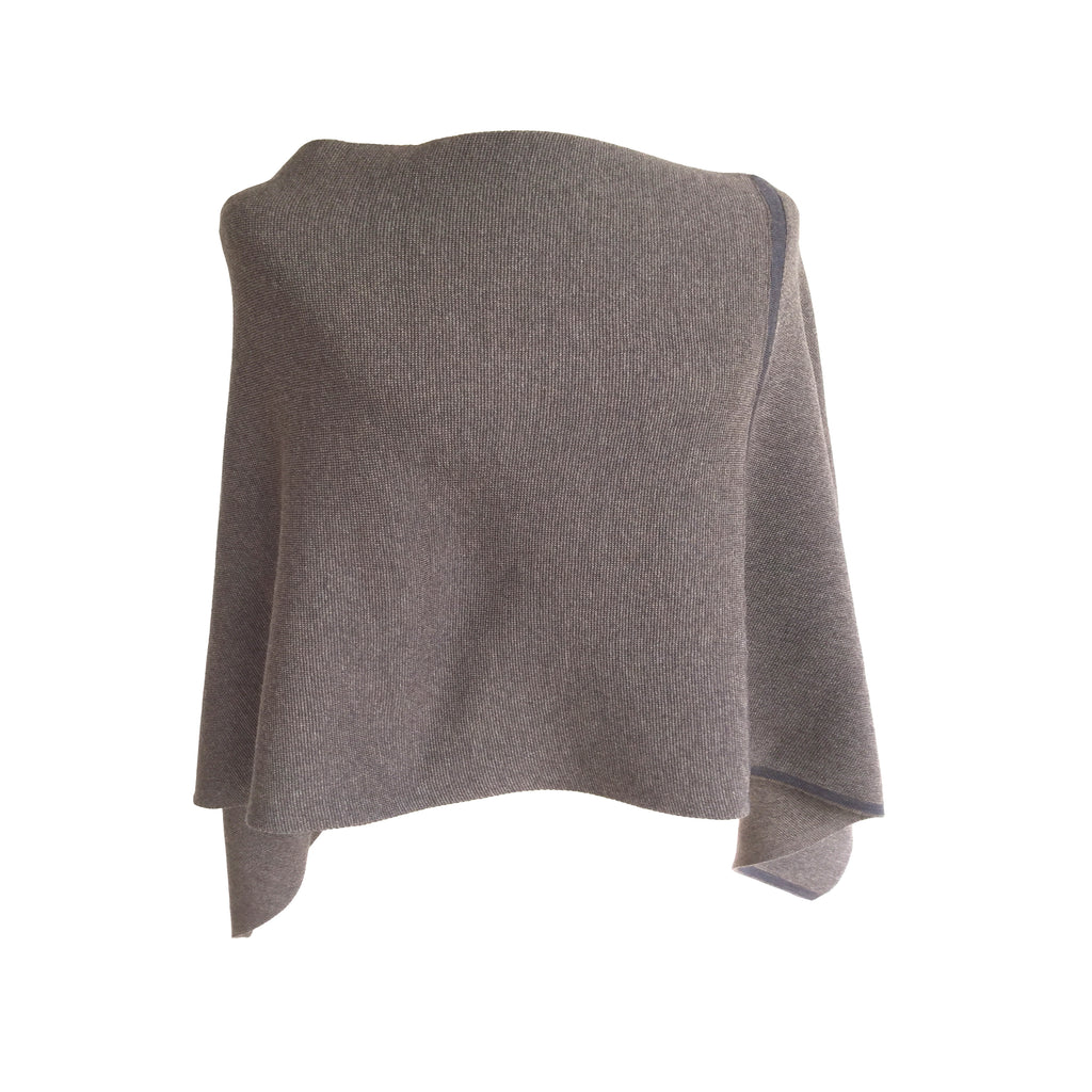 DreieckPoncho dünn aus Merinowolle – Made in Austria