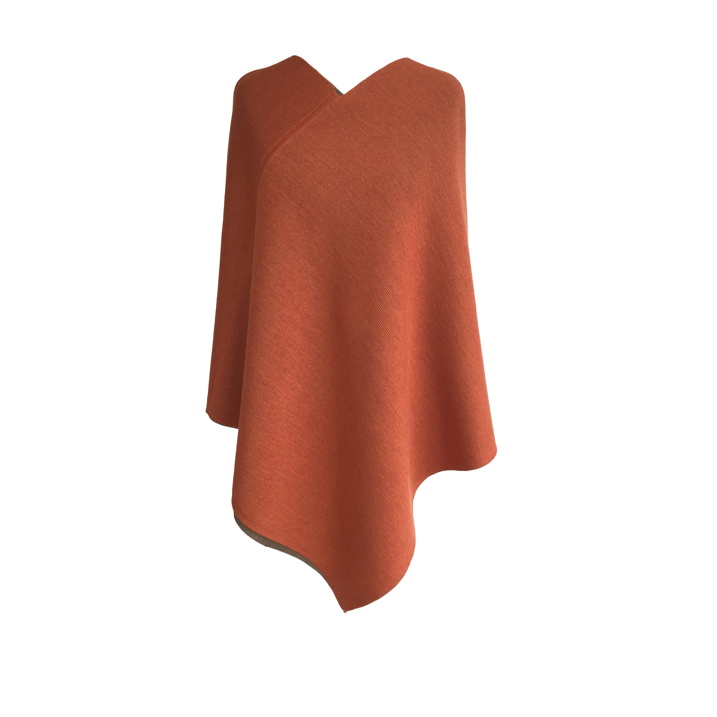 DreieckPoncho dick aus Merinowolle – Made in Austria