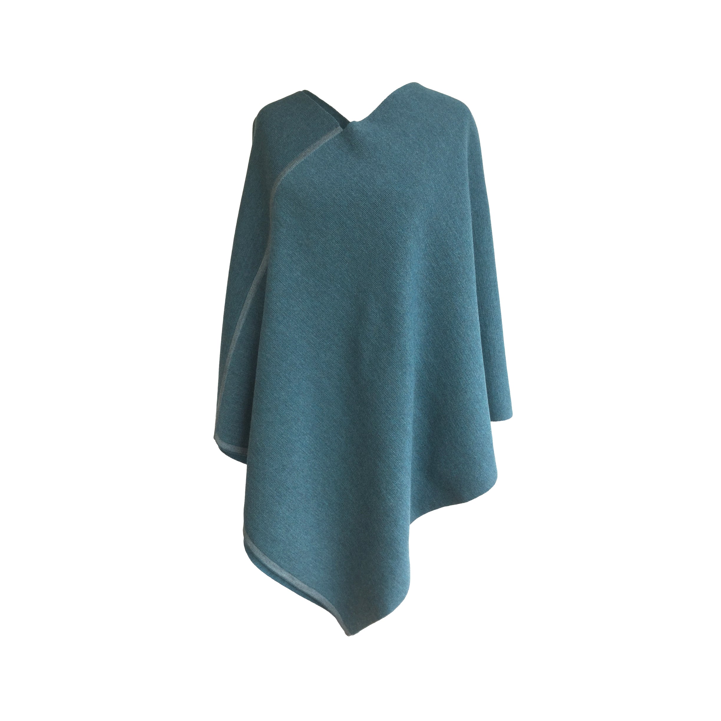 DreieckPoncho dünn aus Merinowolle – Made in Austria