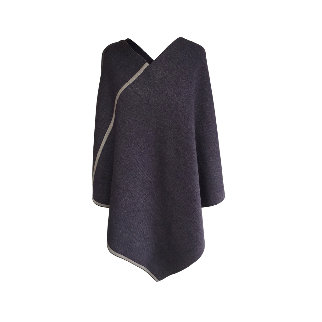 DreieckPoncho dünn aus Merinowolle – Made in Austria
