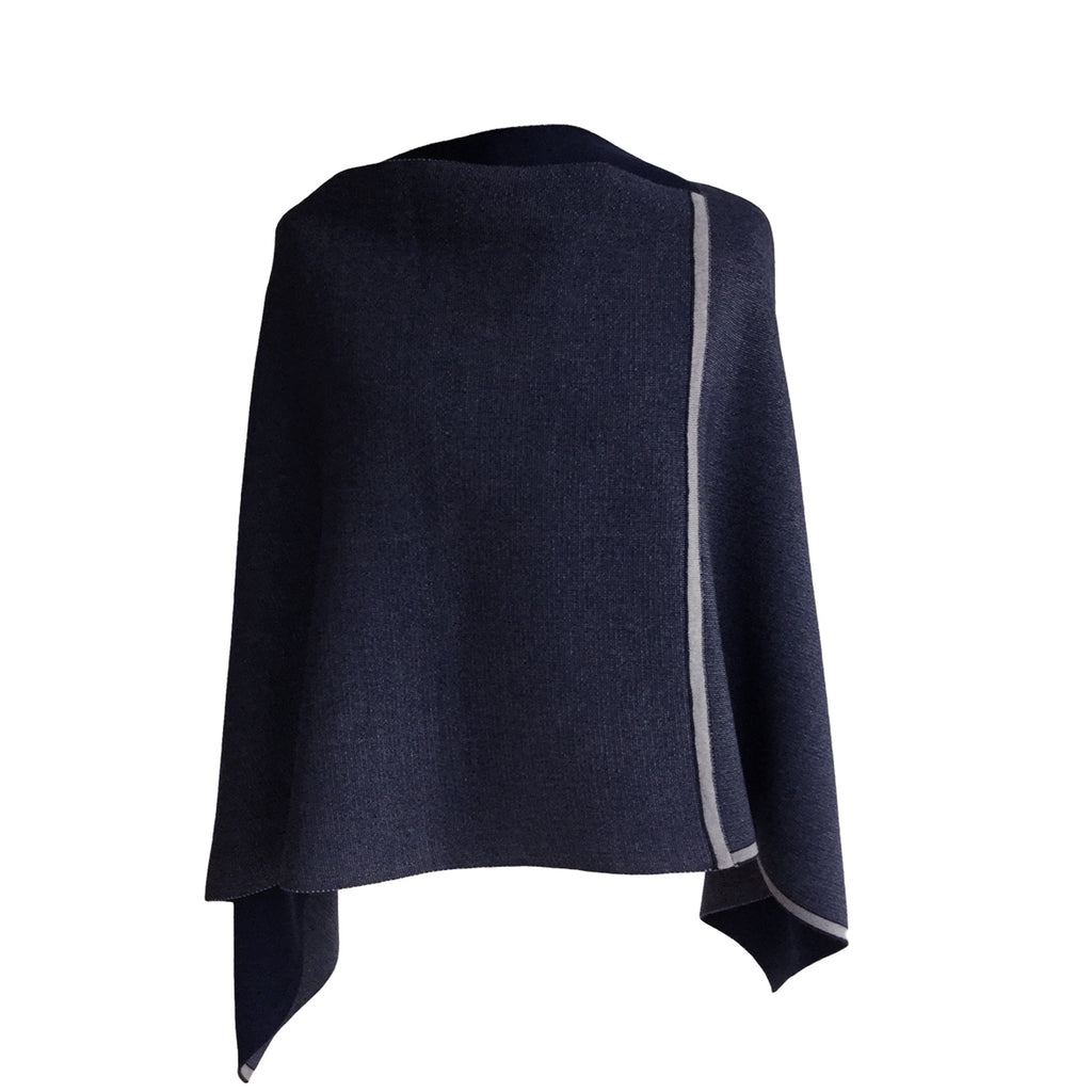 DreieckPoncho dünn aus Merinowolle – Made in Austria