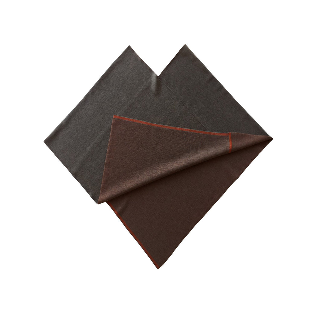 DreieckPoncho dünn aus Merinowolle – Made in Austria