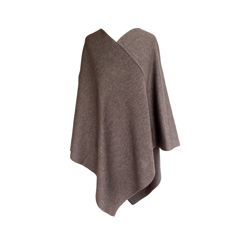 DreieckPoncho dünn aus Merinowolle – Made in Austria