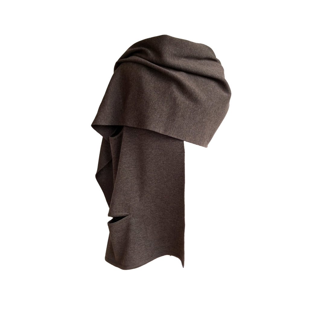 EIN LochSchal aus Merinowolle – Made in Austria