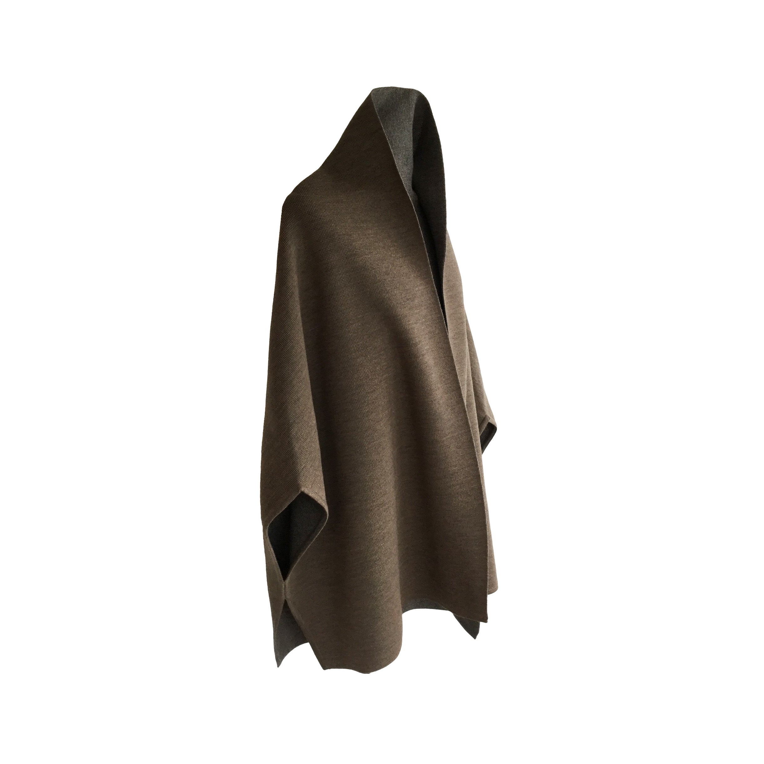 MantelCape aus Merinowolle – Made in Austria