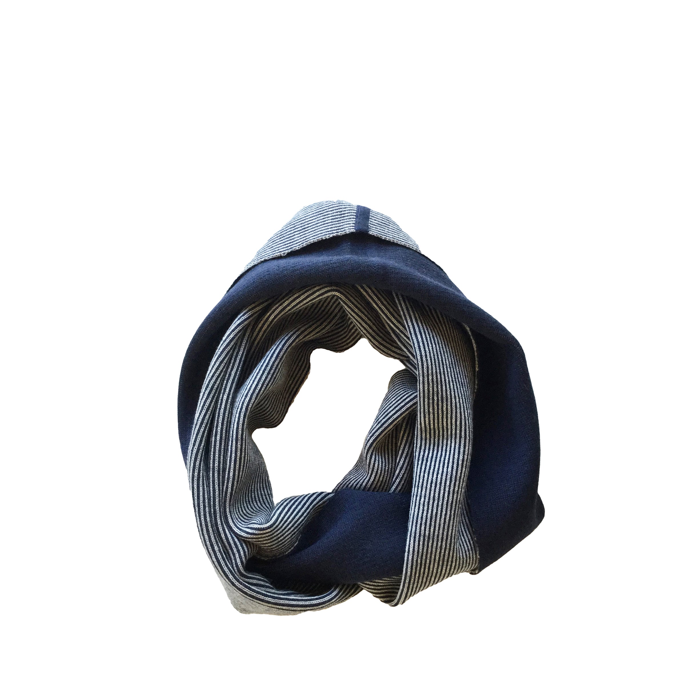 RundSchal aus Merinowolle – Made in Austria