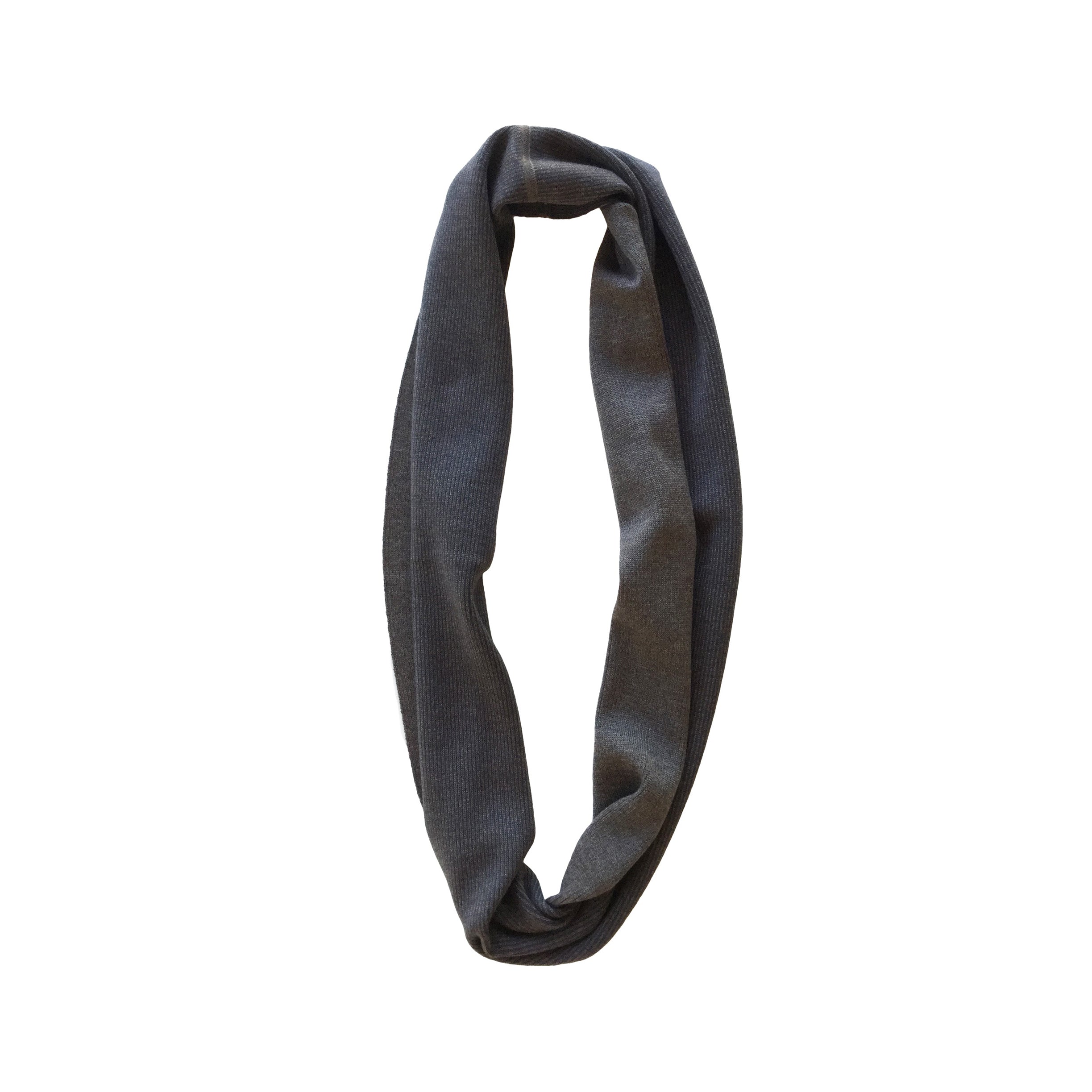RundSchal aus Merinowolle – Made in Austria